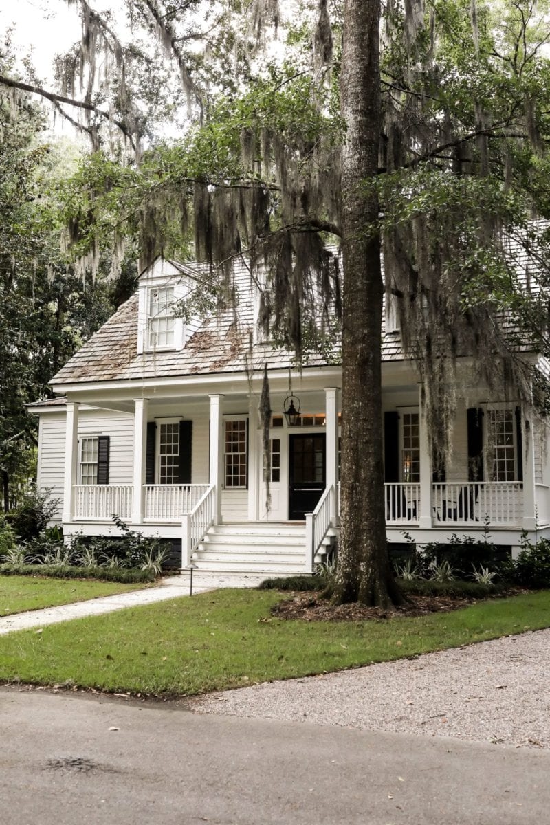 Classic Southern Estate home by Reno Architecture